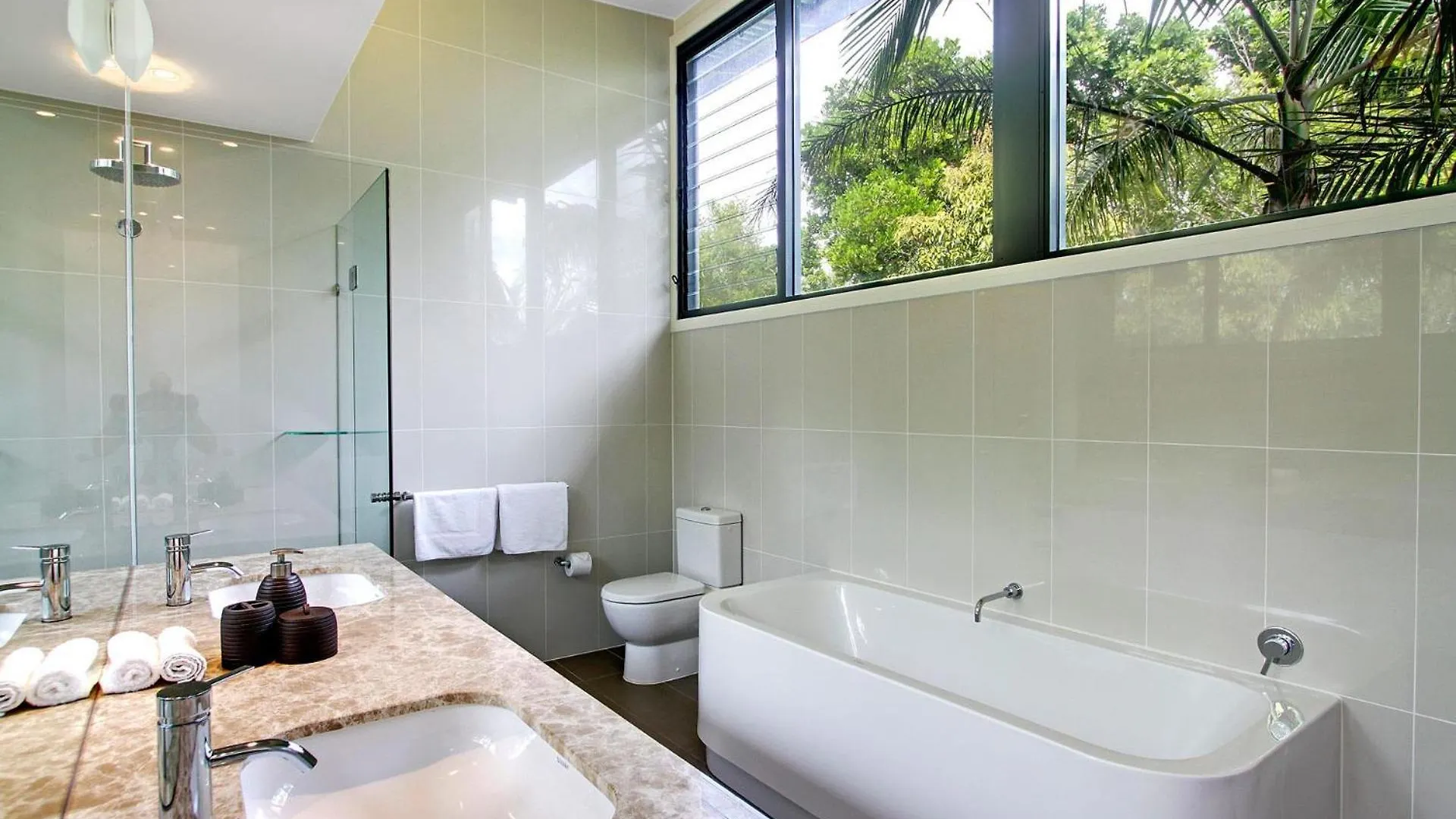 A Perfect Stay - Ocean View At Kiah Byron Bay Holiday home